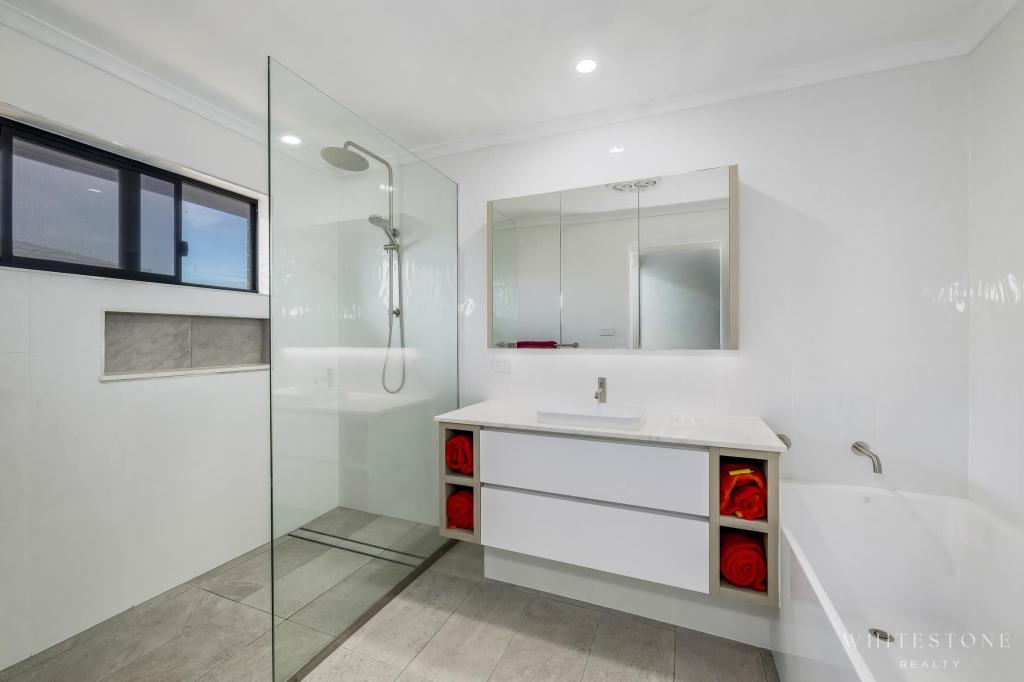 10 Brady St, Avenell Heights, QLD 4670