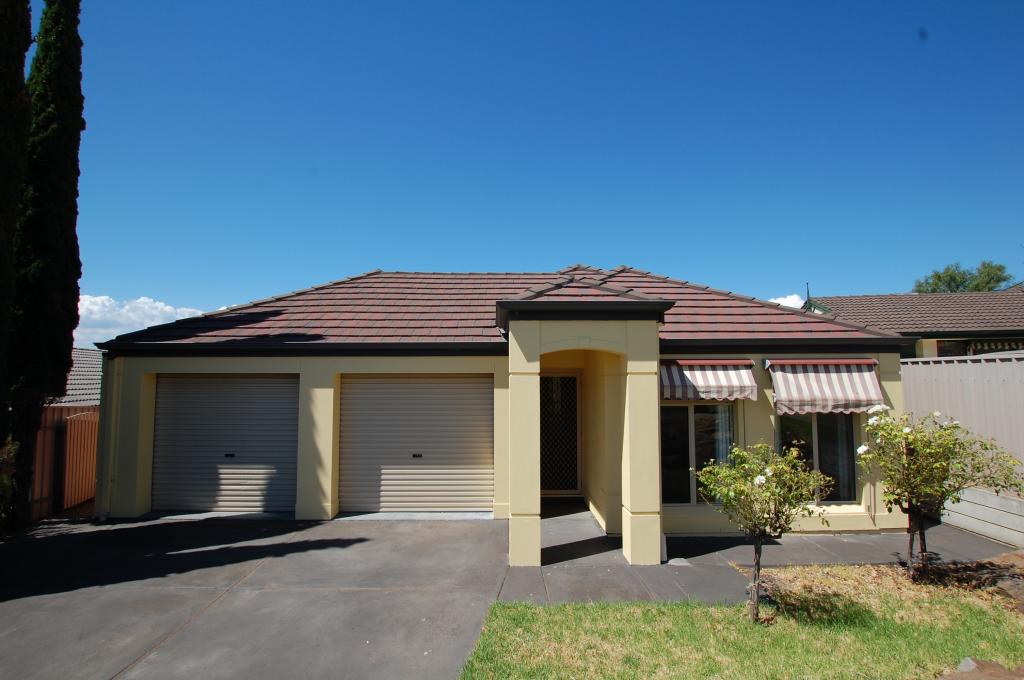 3 BRAMPTON CT, HALLETT COVE, SA 5158