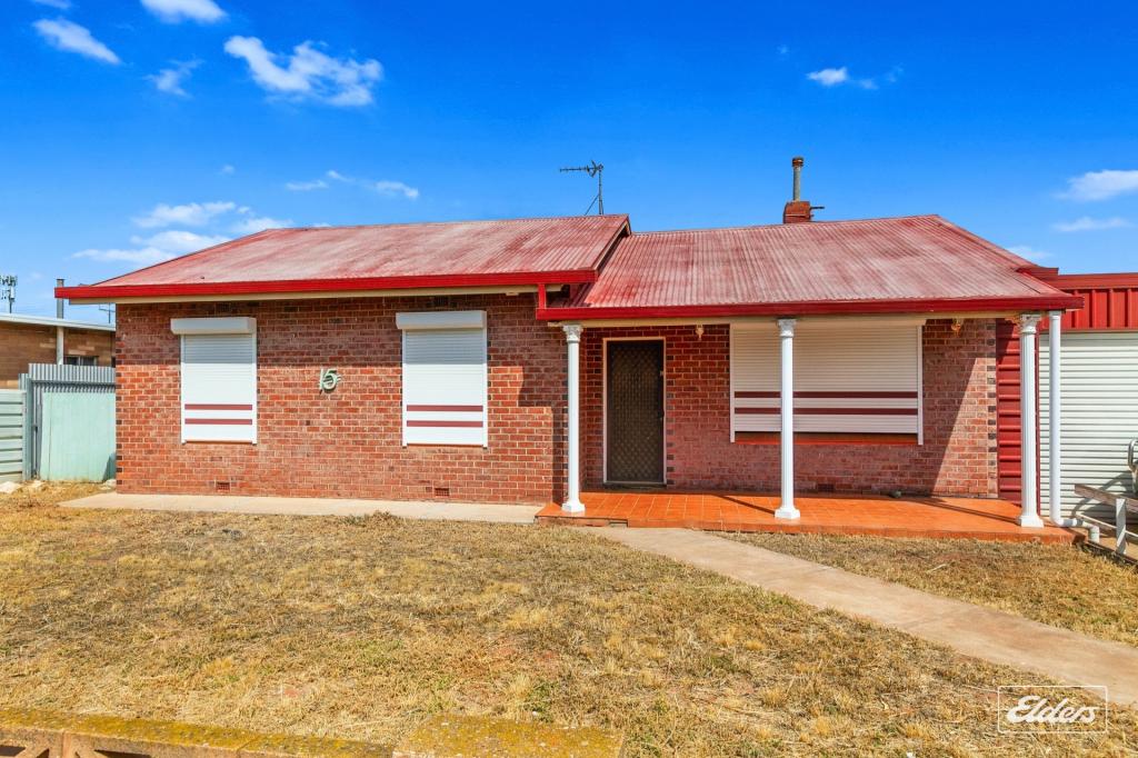 15 Lewthwaite St, Whyalla Norrie, SA 5608