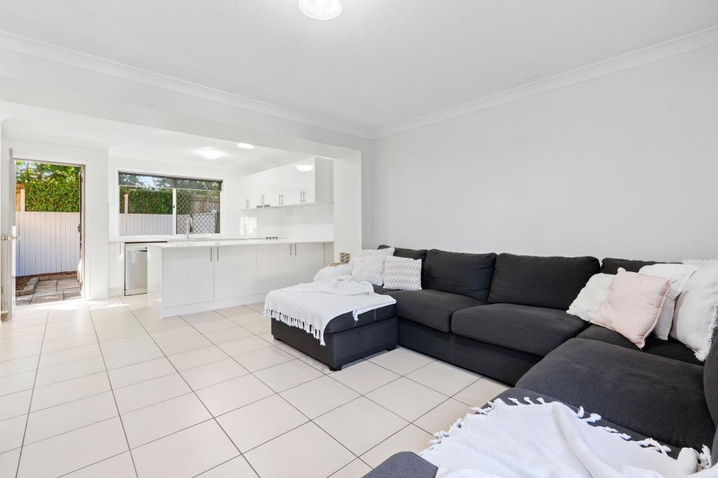 49/215 Cottesloe Dr, Mermaid Waters, QLD 4218