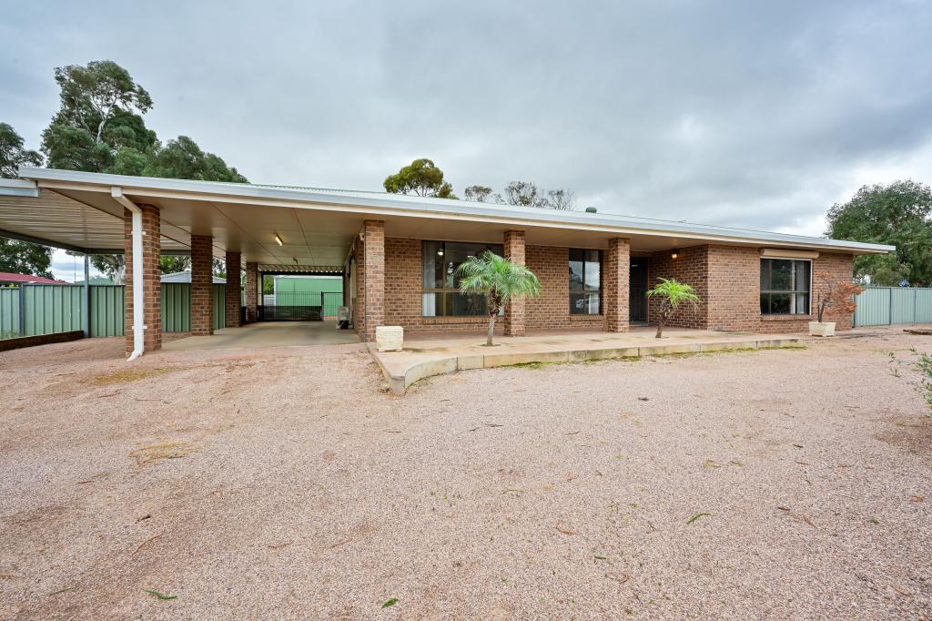 17 MCKERLIE ST, STIRLING NORTH, SA 5710