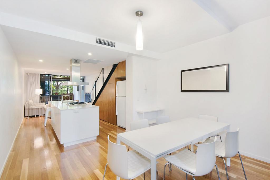 2/28 Cordelia St, South Brisbane, QLD 4101