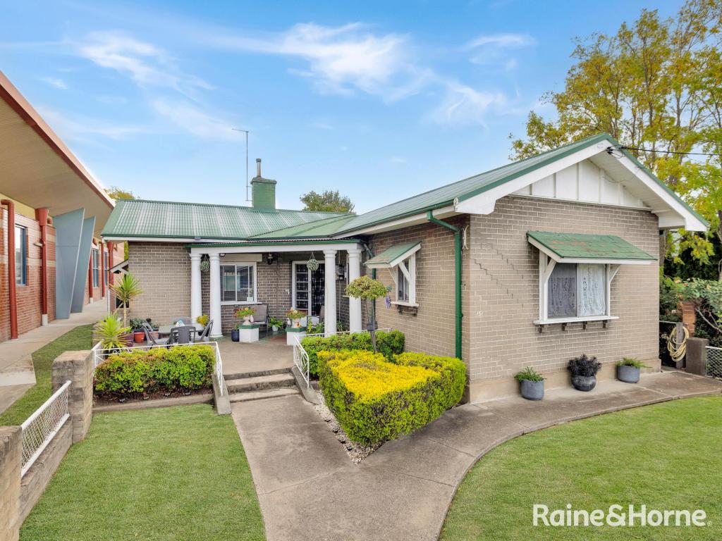 151 Bentinck St, Bathurst, NSW 2795