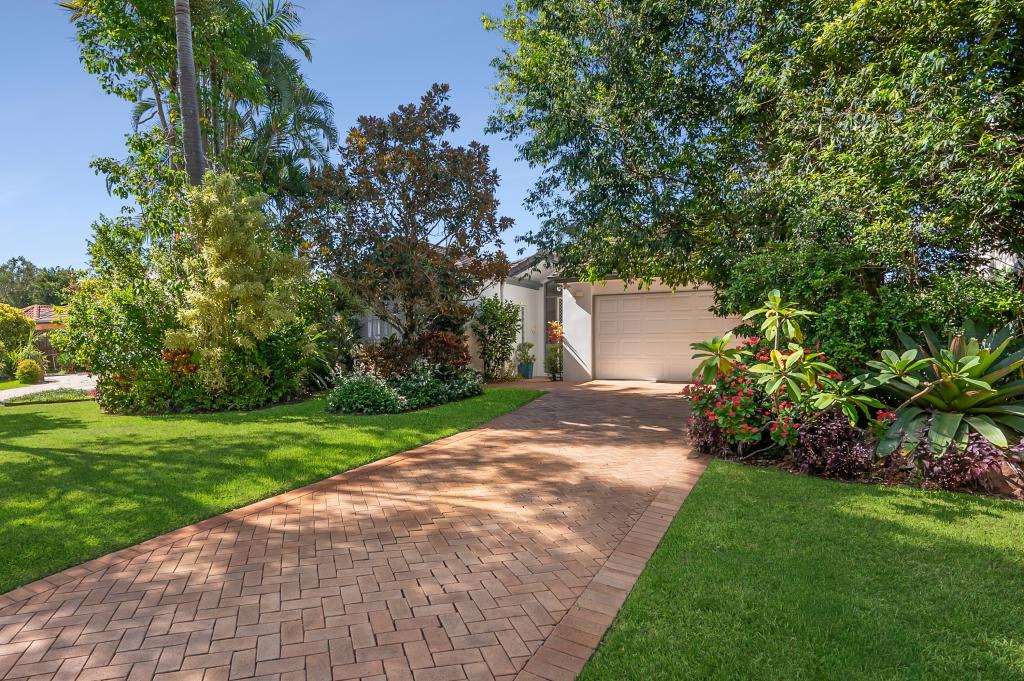 7 Brushbox Cct, Twin Waters, QLD 4564