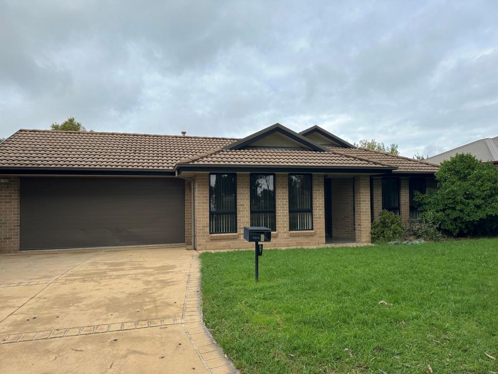 57 Whitebox Cct, Thurgoona, NSW 2640