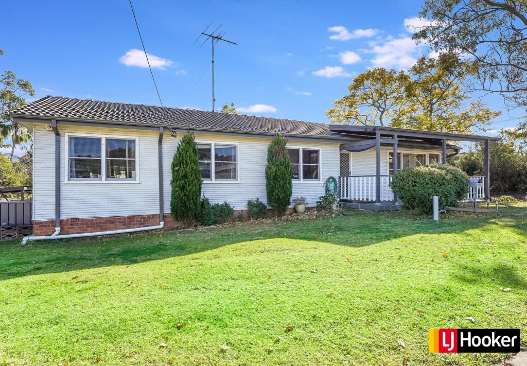 7 Browning Ave, Campbelltown, NSW 2560