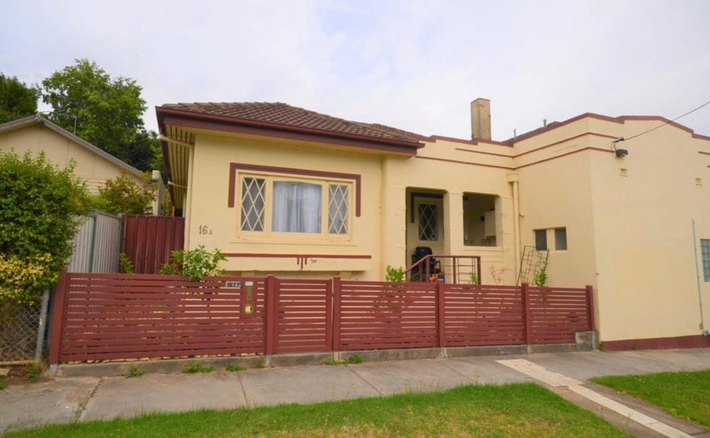 2/16a Spring Gully Rd, Quarry Hill, VIC 3550