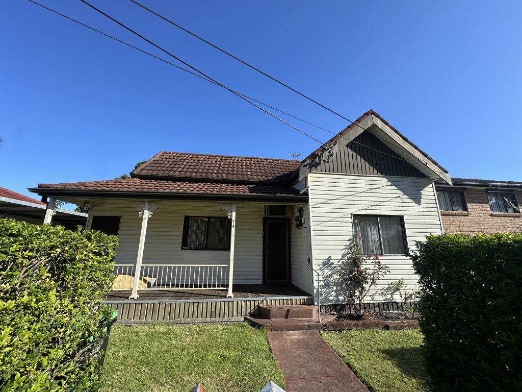 74 Denison St, Villawood, NSW 2163