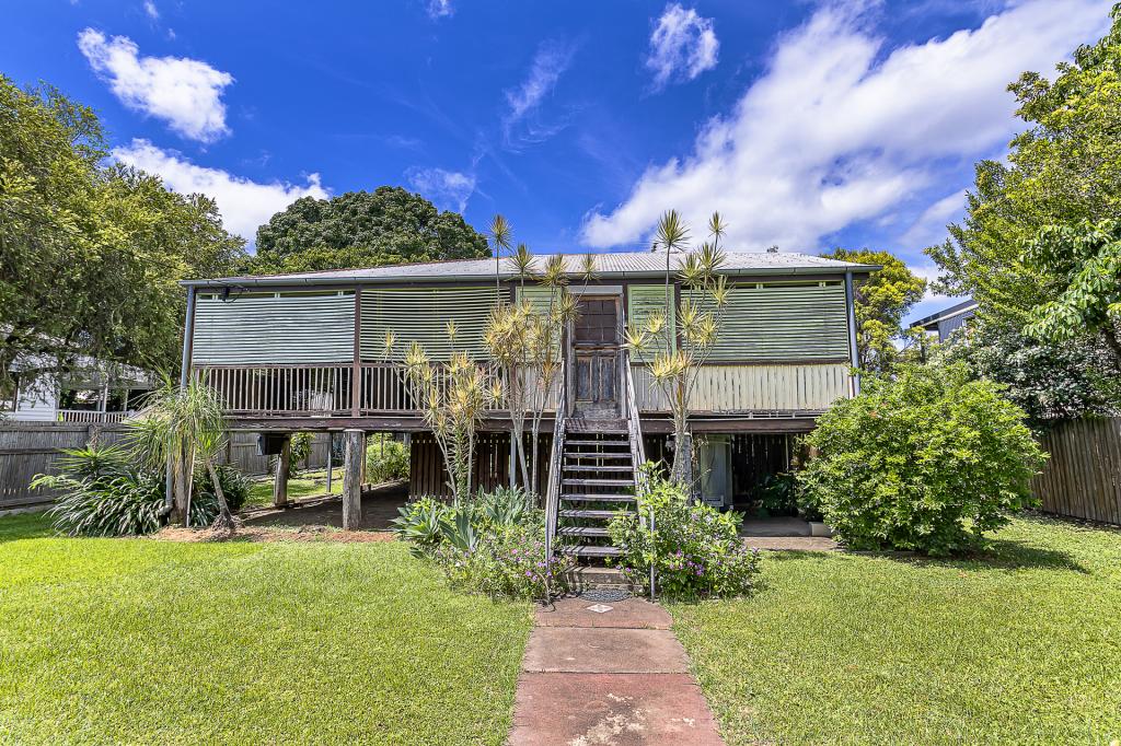 74 Armstrong St, Hermit Park, QLD 4812