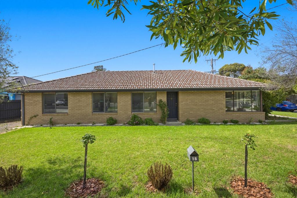18 Hotham St, Cranbourne, VIC 3977
