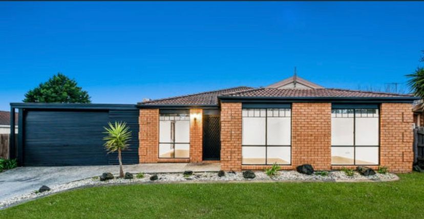 16 Josephine Ave, Cranbourne North, VIC 3977