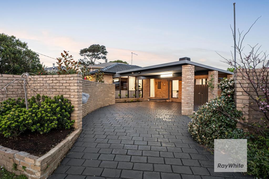 5 Leura Ct, Gladstone Park, VIC 3043