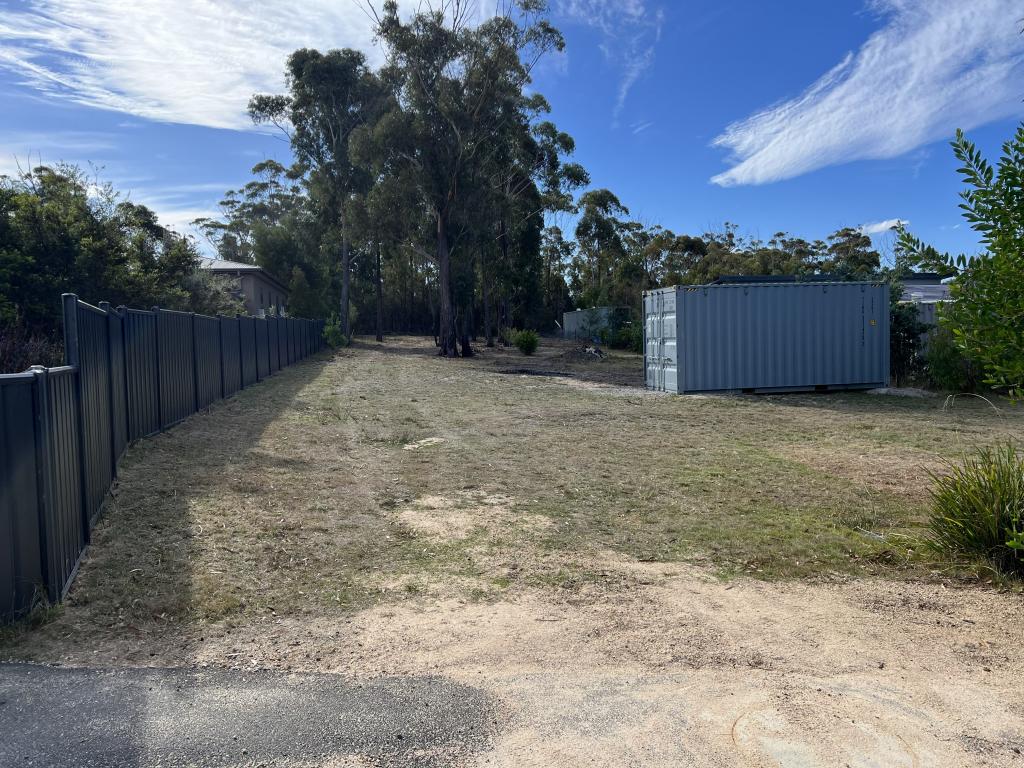 15 Oberon Pl, Scamander, TAS 7215