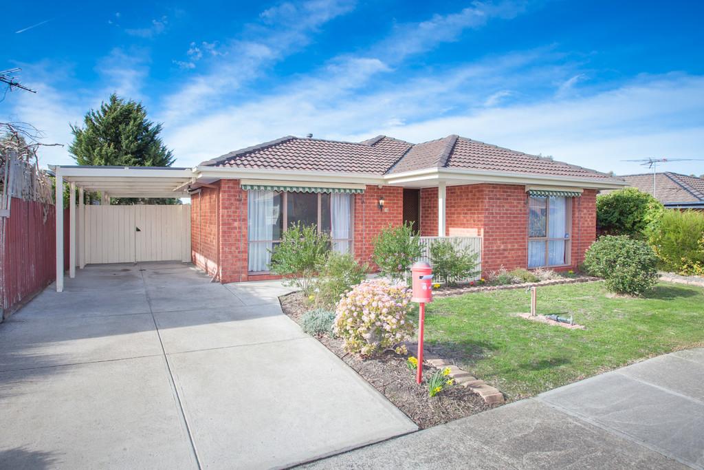 18 Briarwood Ct, Sunbury, VIC 3429