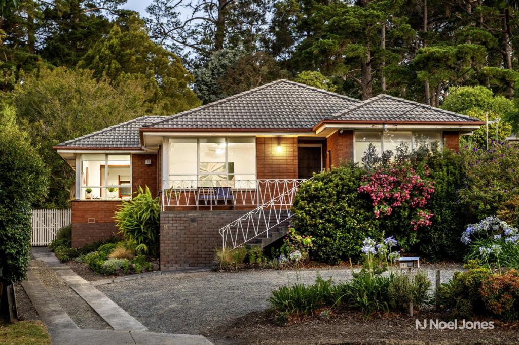 8 Howard Ave, Ringwood East, VIC 3135