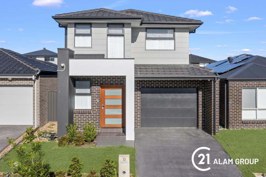 13 Armidale Cct, Gregory Hills, NSW 2557