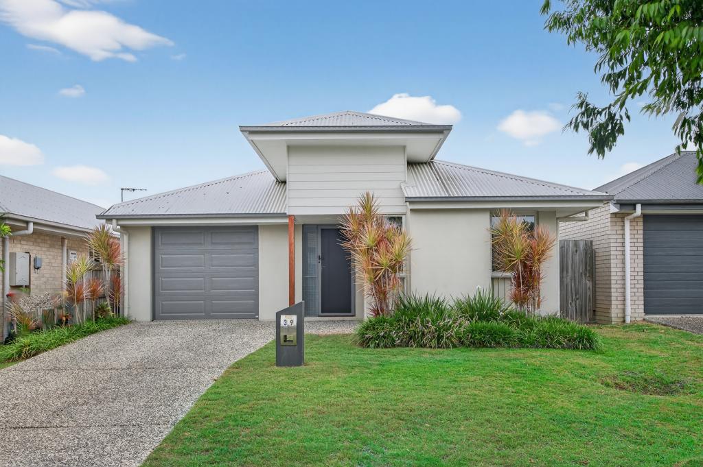 39 SUNDOWN CCT, NORTH LAKES, QLD 4509