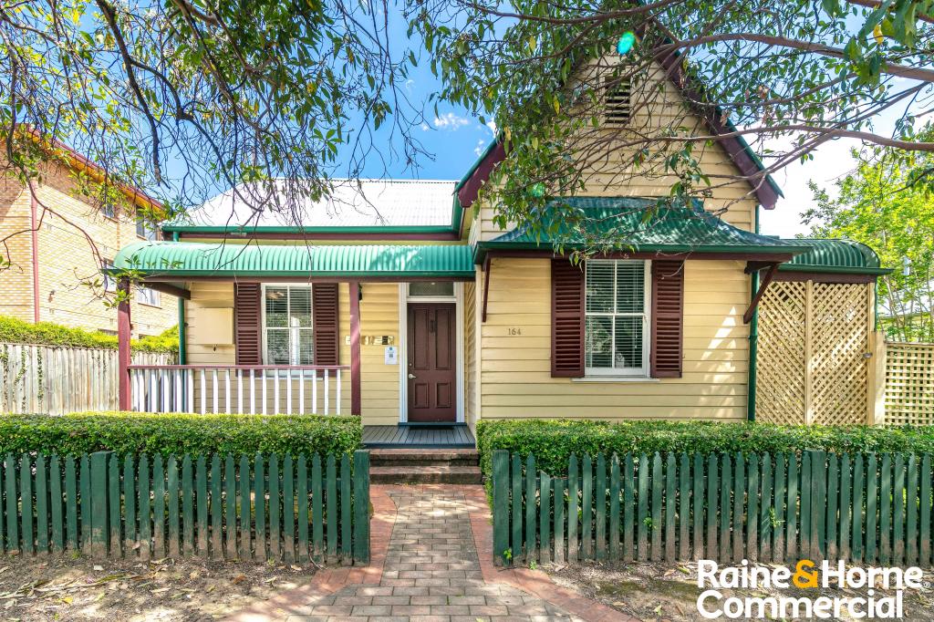 164 LETHBRIDGE ST, PENRITH, NSW 2750