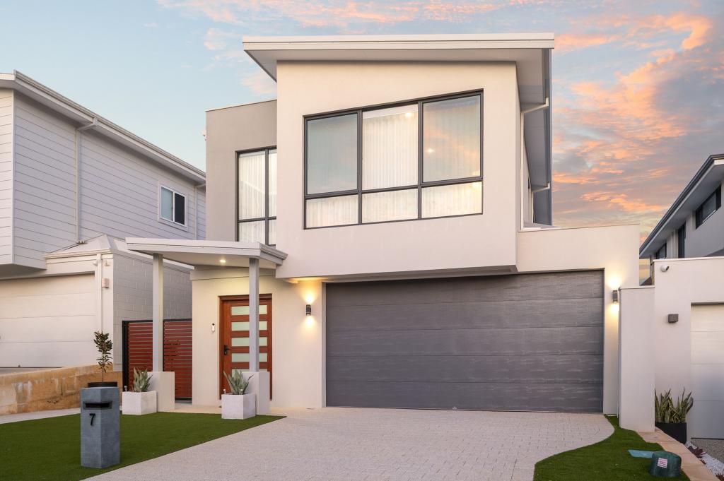 7 Mykonos Rd, Coogee, WA 6166