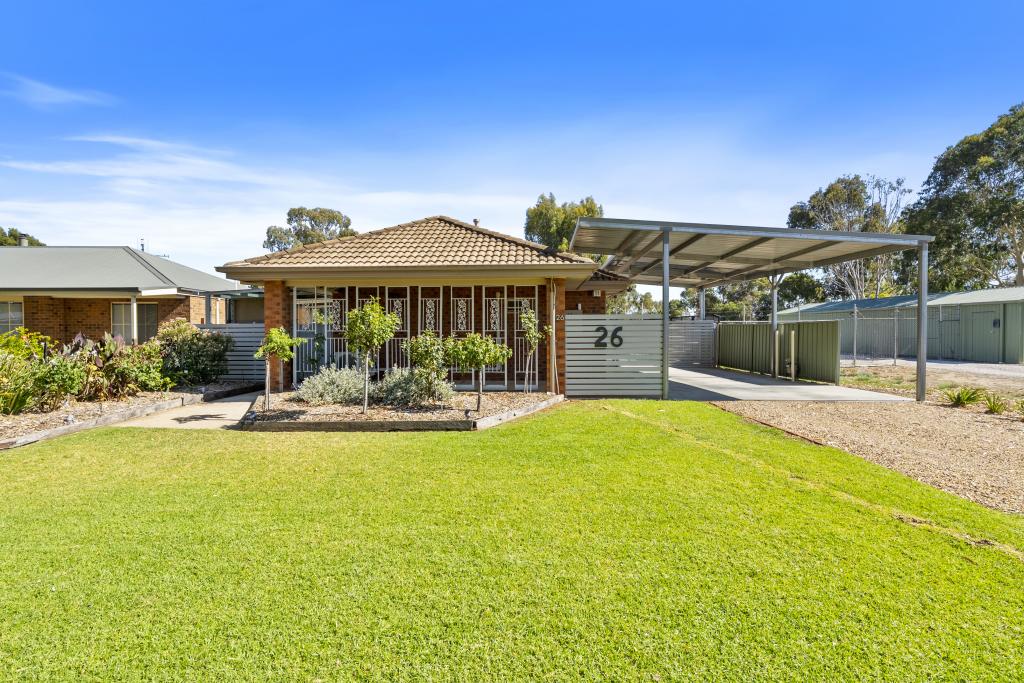 26 Bruton St, Tocumwal, NSW 2714