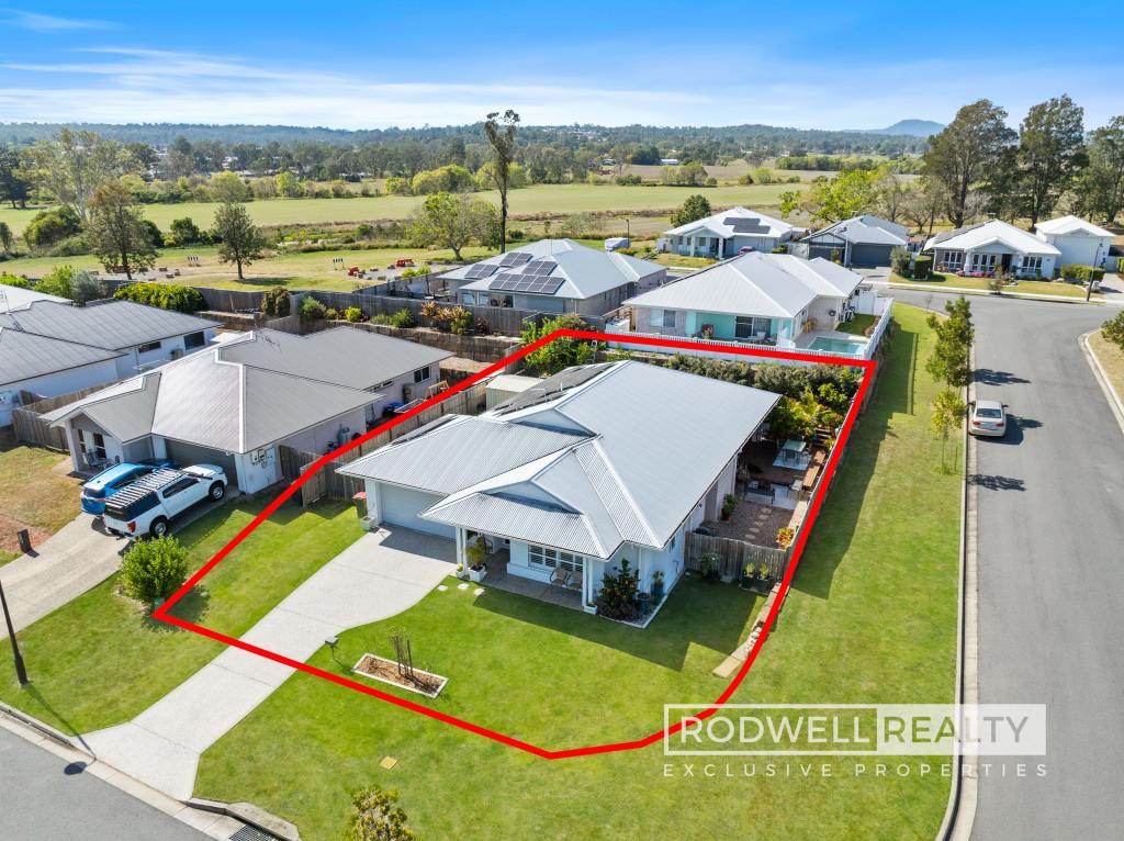 1 Saintly Cres, Beaudesert, QLD 4285