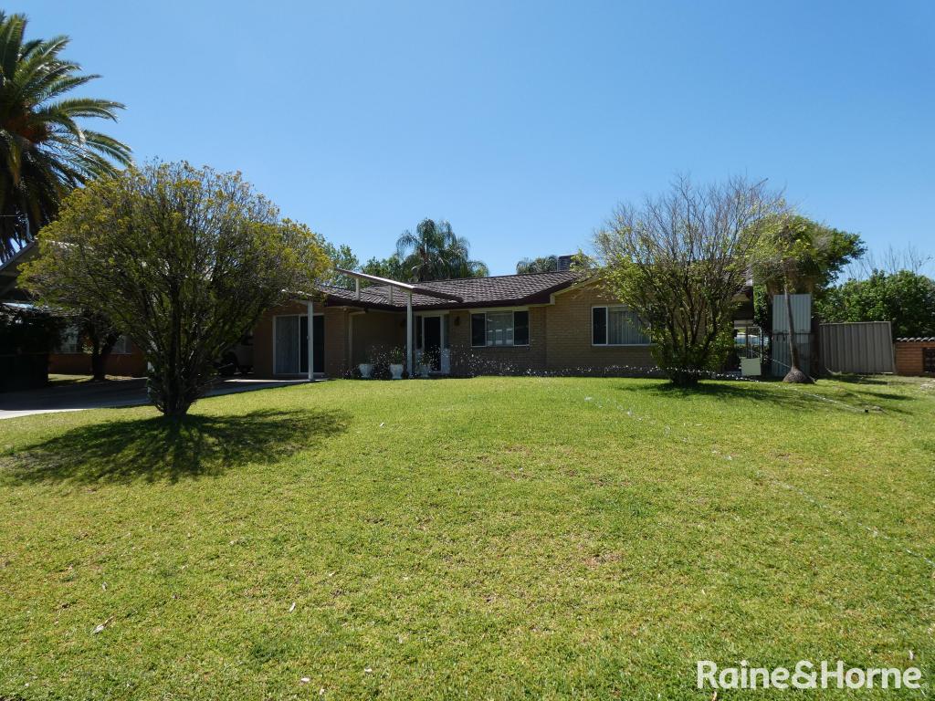 4 Keperra Pl, Moree, NSW 2400