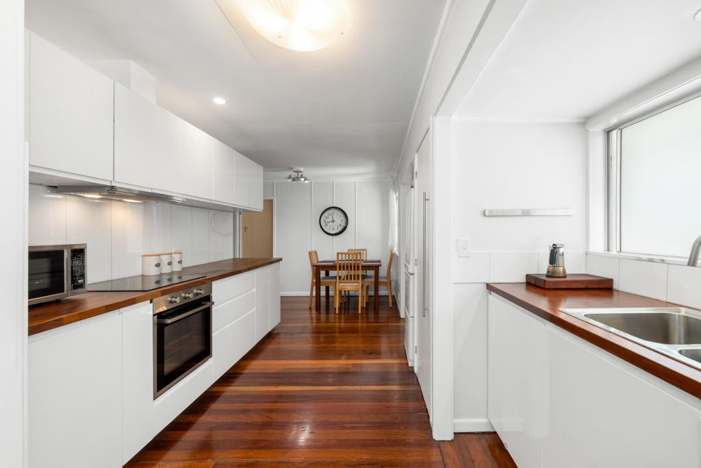 66 PEMBROKE ST, CARINA, QLD 4152