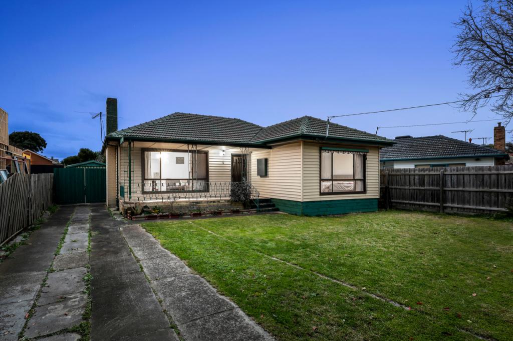 16 Arunta Cres, Clarinda, VIC 3169