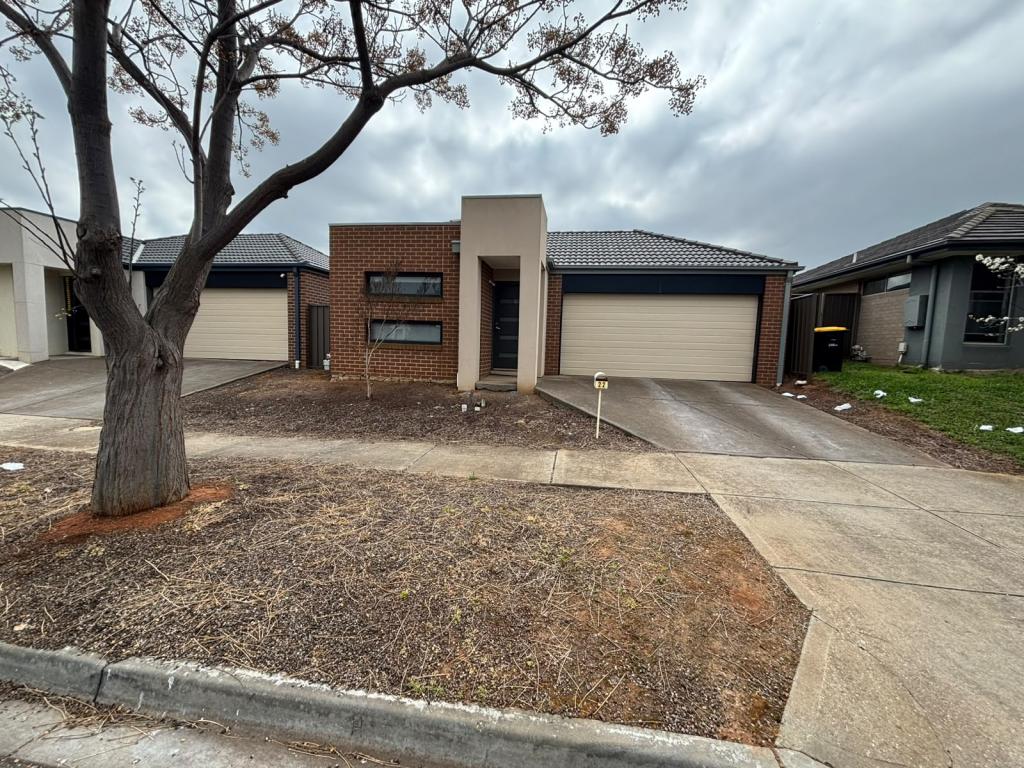 22 Avebury Dr, Cobblebank, VIC 3338