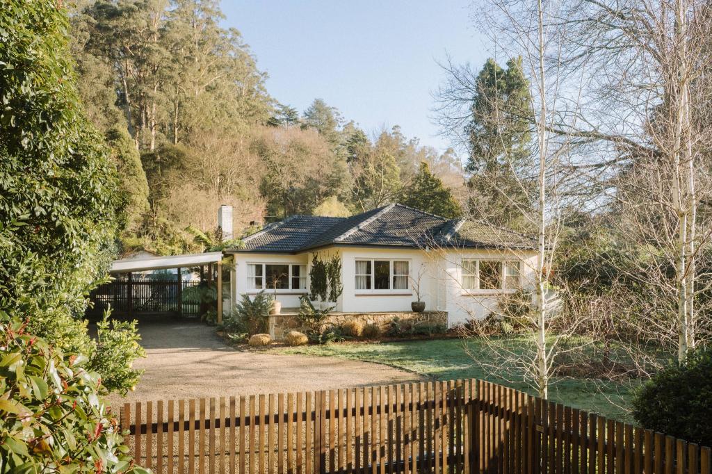 75 Monbulk Rd, Kallista, VIC 3791