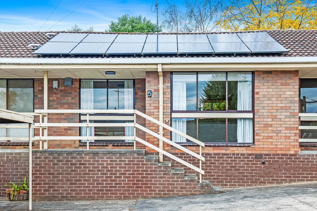 5/2 The Gums, Mount Clear, VIC 3350