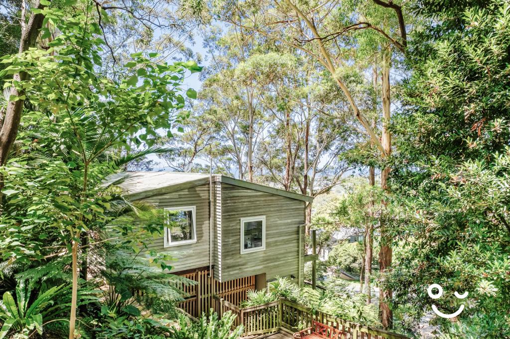 31 Kanangra Dr, Thirroul, NSW 2515