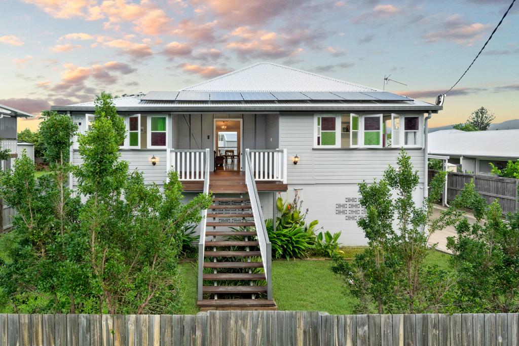 15 Norris St, Hermit Park, QLD 4812