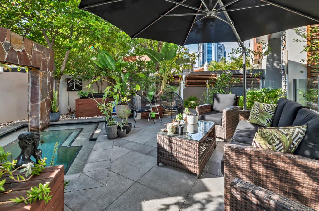 2/56 Stanhill Dr, Chevron Island, QLD 4217