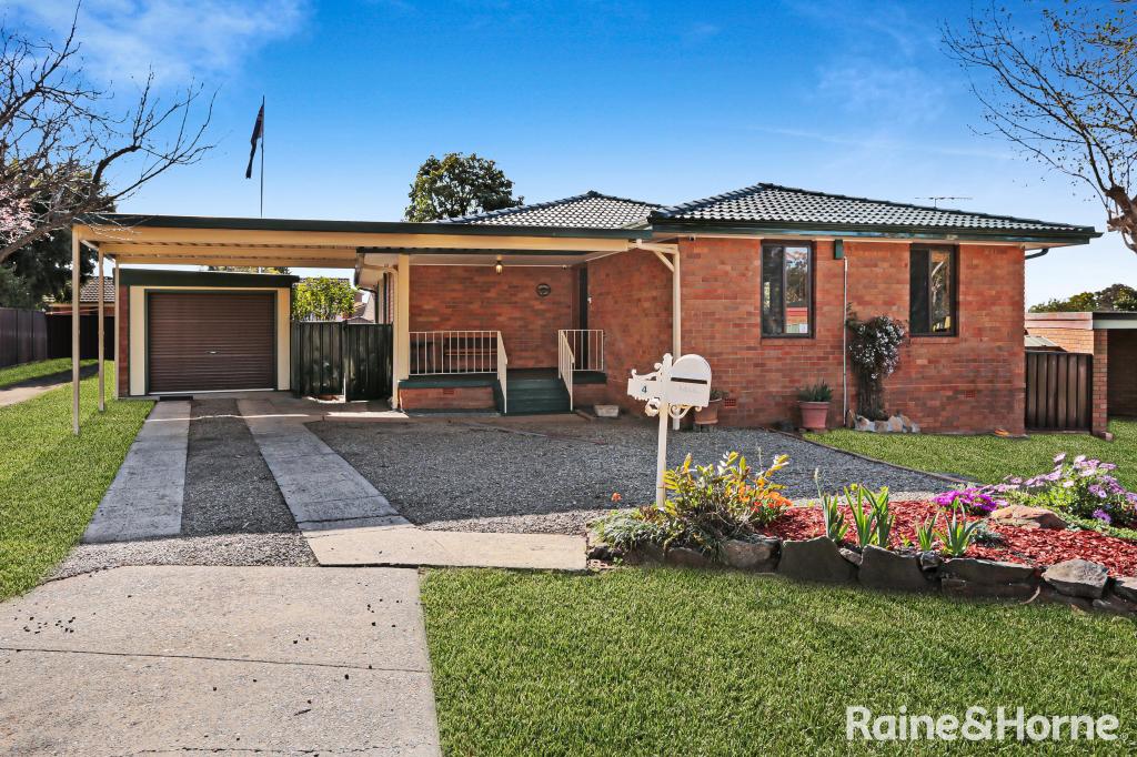 4 Miner Pl, Ingleburn, NSW 2565