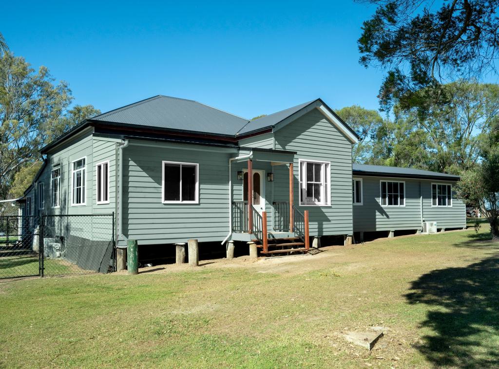 7715 NEW ENGLAND HWY, CROWS NEST, QLD 4355
