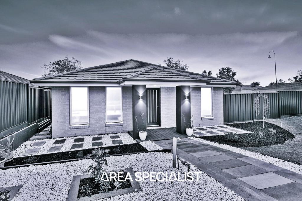 136 Bellevue Dr, Berwick, VIC 3806