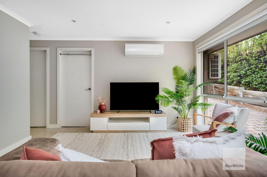 1/376 Mascoma St, Strathmore Heights, VIC 3041