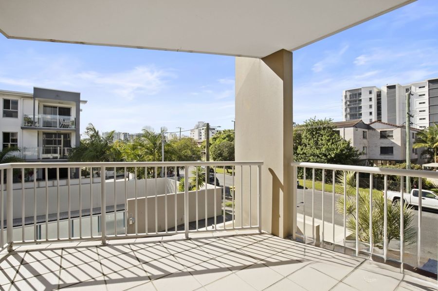 12/8-12 Proud St, Labrador, QLD 4215