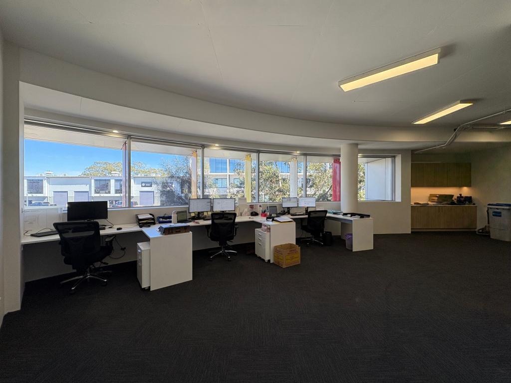 206/16 Wurrook Cct, Caringbah, NSW 2229