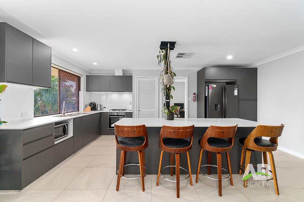 35 Nannatee Way, Wanneroo, WA 6065