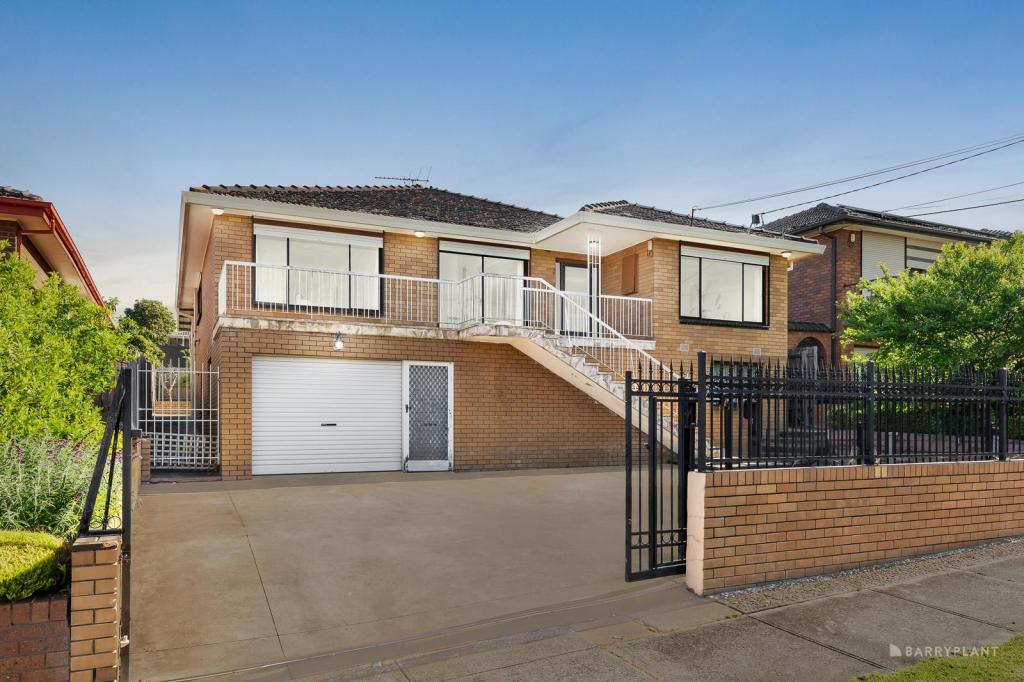 42 GISBORNE ST, BULLEEN, VIC 3105