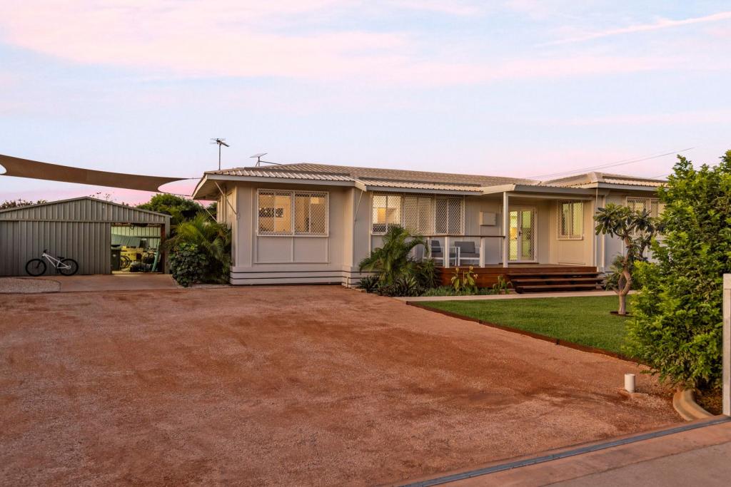 27 Nimitz St, Exmouth, WA 6707
