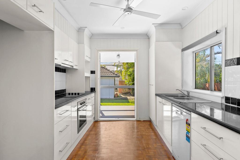 9 Allan Tce, Corinda, QLD 4075