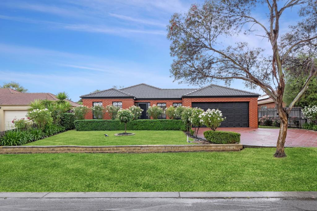 14 ORCHARDVIEW GR, SUNBURY, VIC 3429