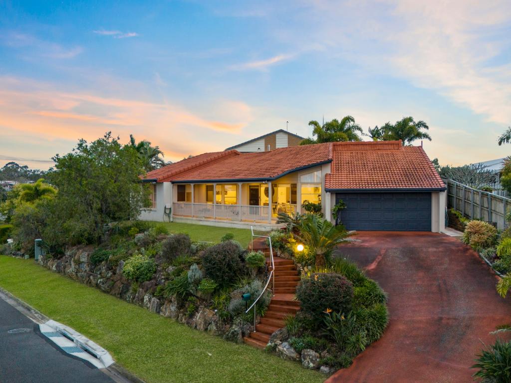 16 Rembrandt St, Carina, QLD 4152