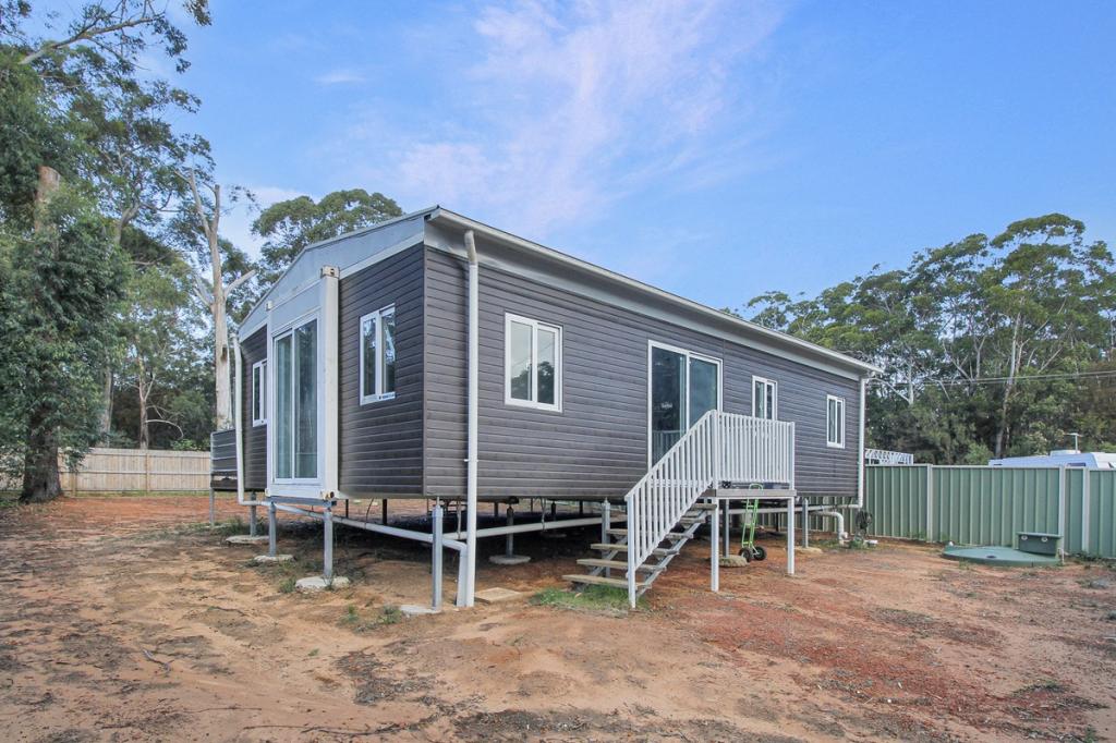 27 Coombah Dr, Russell Island, QLD 4184