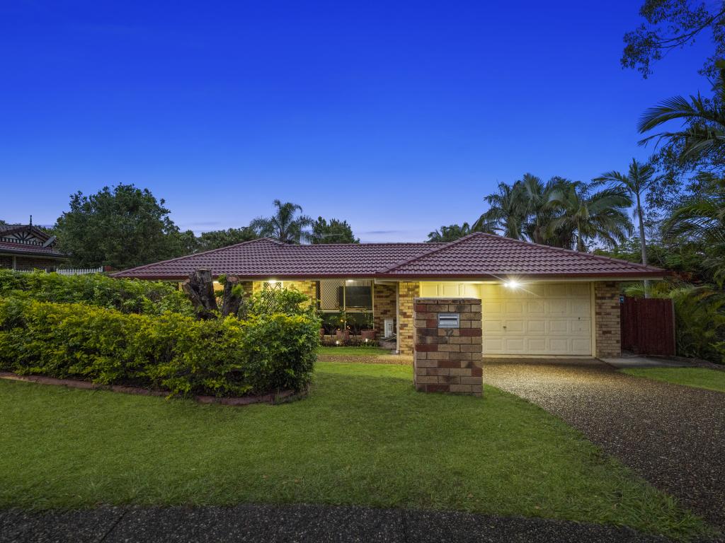 12 Mountain Blue Dr, Kallangur, QLD 4503