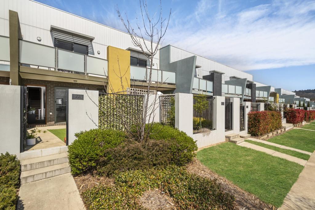 22/1 Gifford St, Coombs, ACT 2611