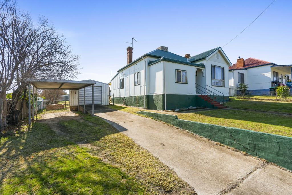 52 George St, Junee, NSW 2663